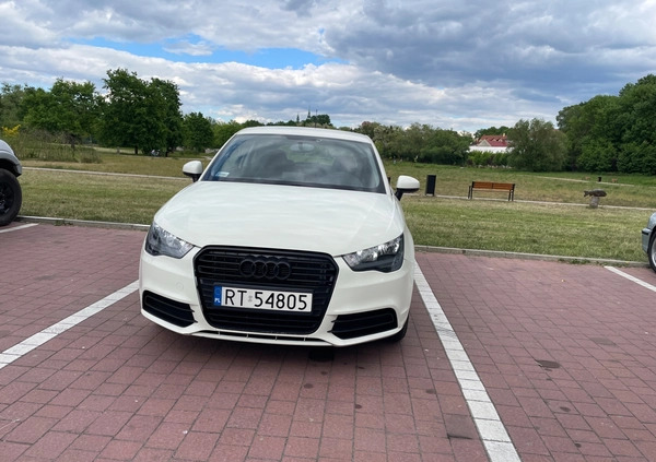 Audi A1 cena 25900 przebieg: 152719, rok produkcji 2011 z Tarnobrzeg małe 301